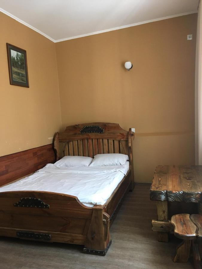 Міні-Готель Нептун Riwne Exterior foto