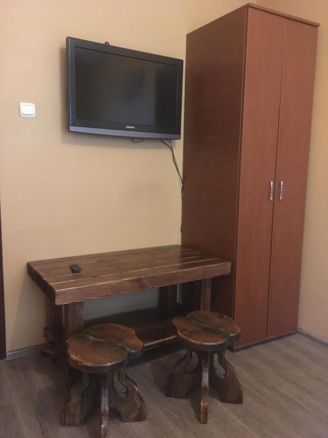 Міні-Готель Нептун Riwne Exterior foto